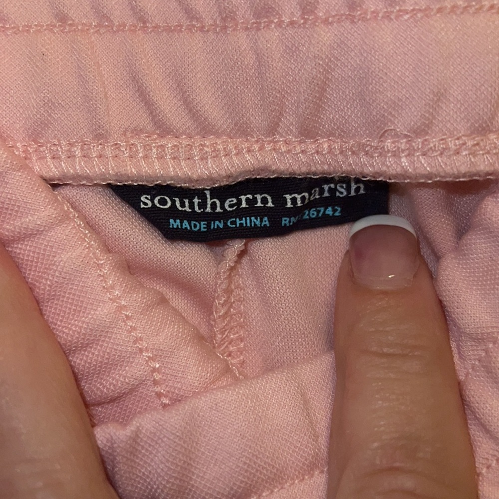 Southern Marsh pink shorts size Small - Picture 2 of 3